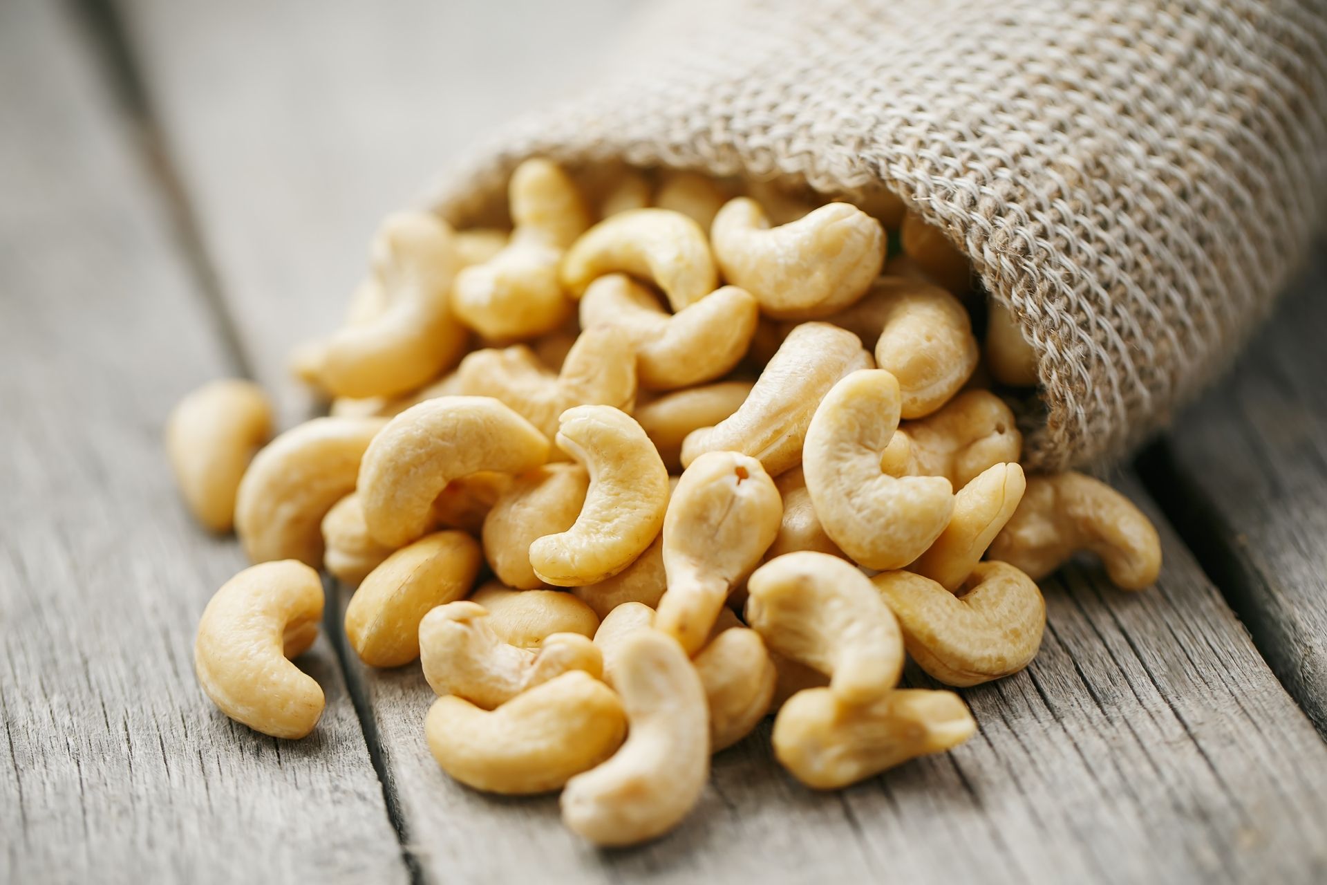 Raw Cashew